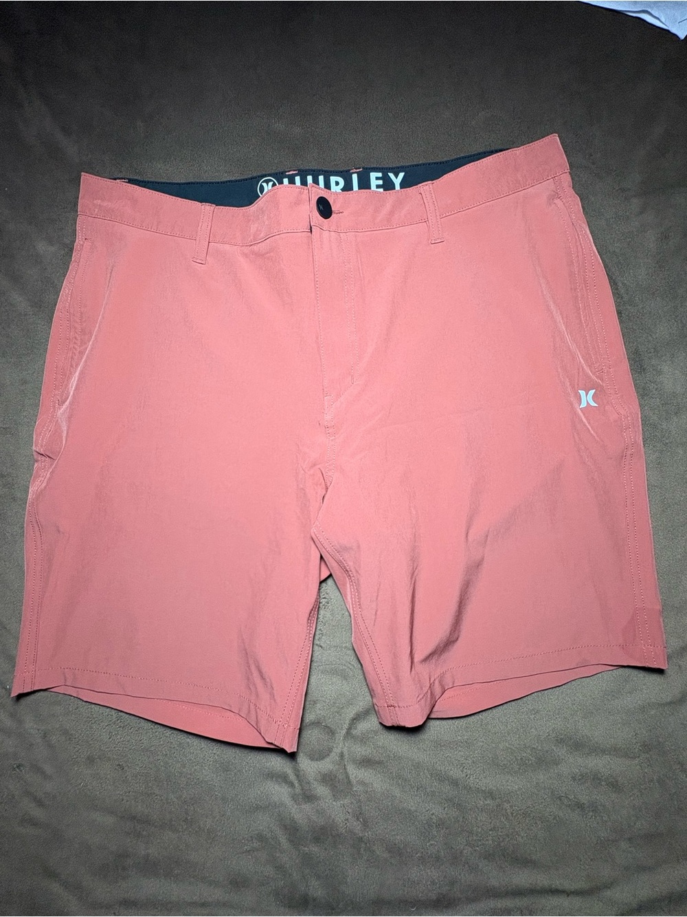 Hurley Coral Surf Shorts - Size 40 🌊❤️